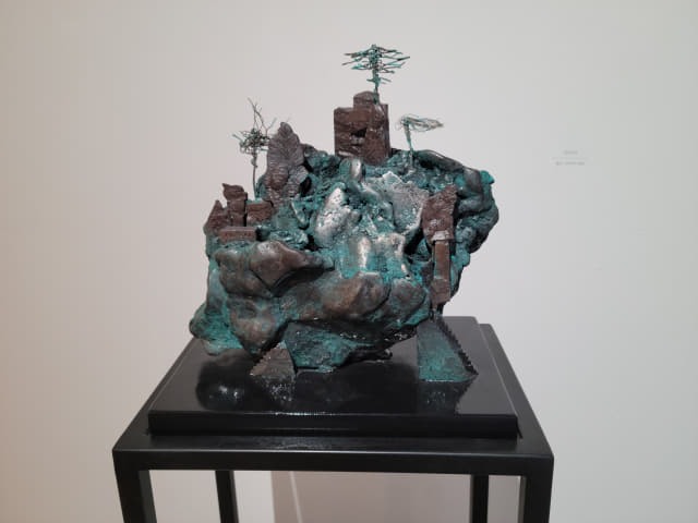 박영선 조각가의 작품 ‘신 이주지’.